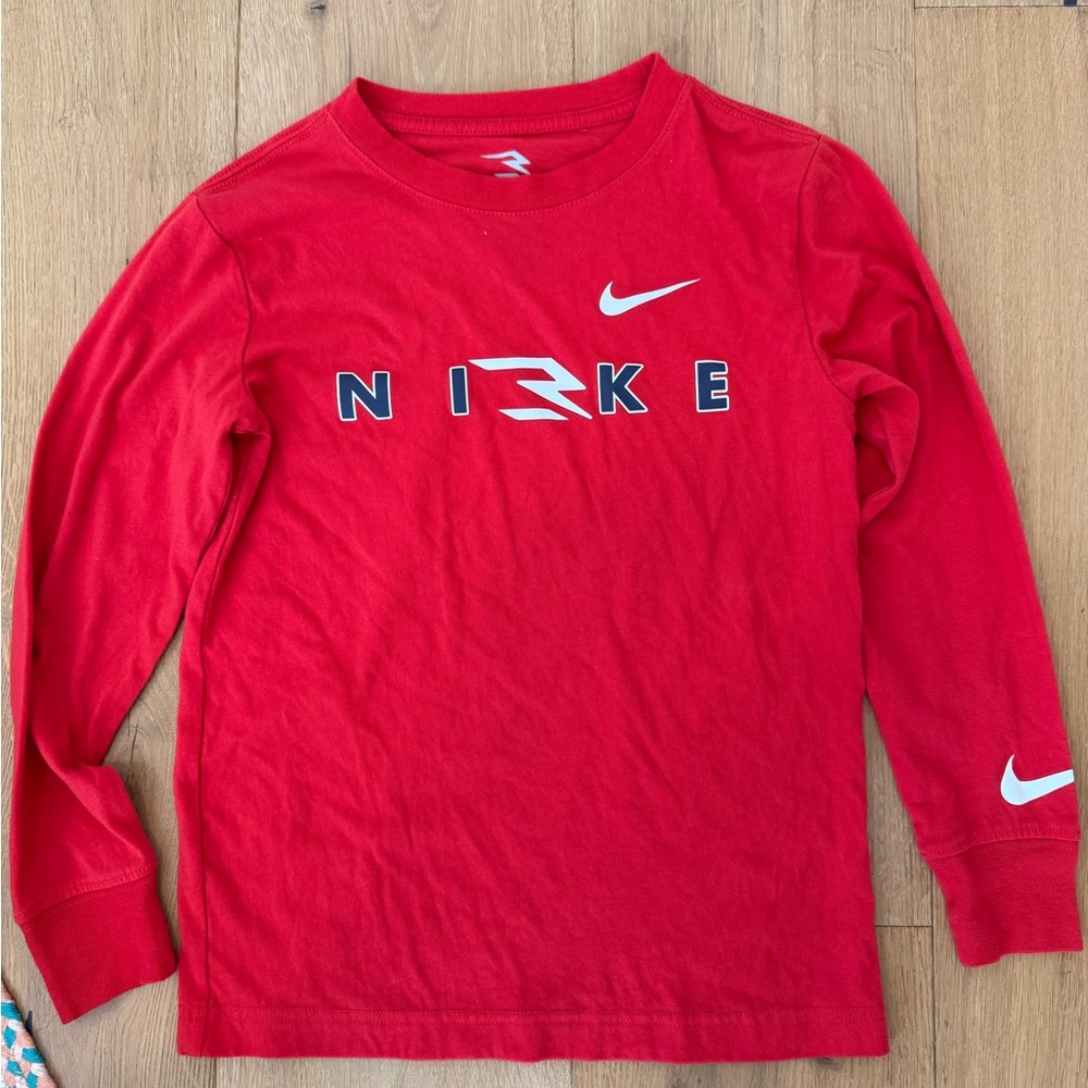 NWOT Nike Long Sleeve Shirt 3 Brand